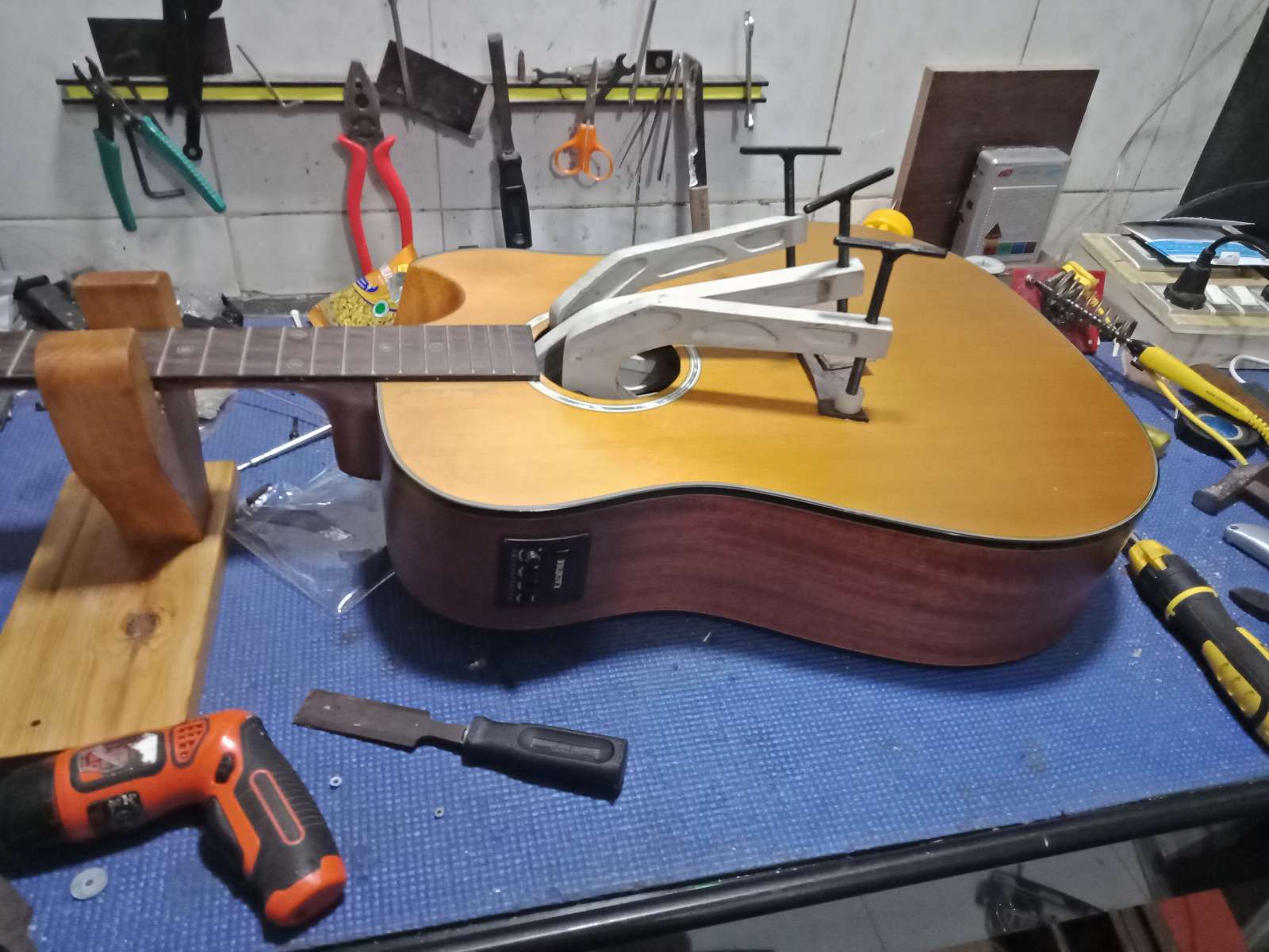 travel guitar repair